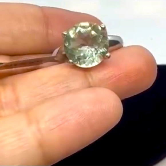 925 Sterling Silver and 5 ct oval Green Quartz size 7 ring - Picture 4 of 7